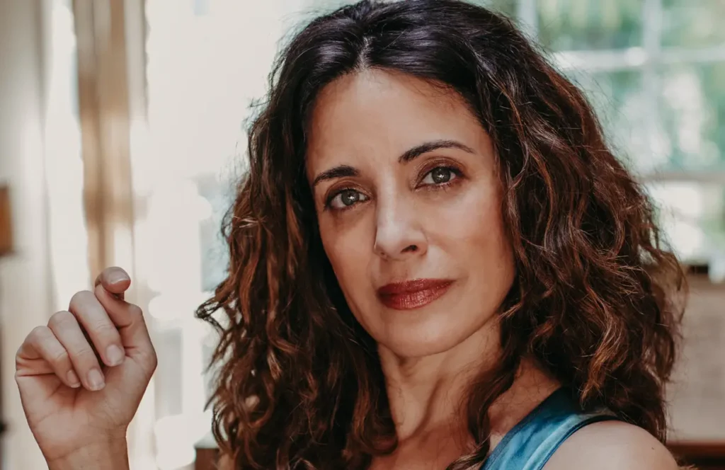 Alanna Ubach